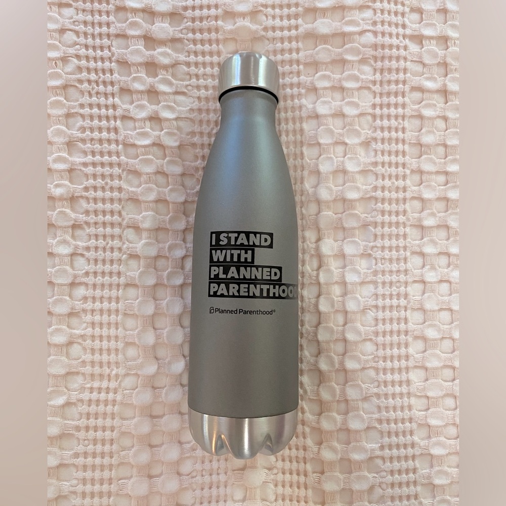 💜 Planned Parenthood insulated bottle